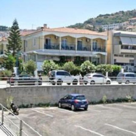 Paradise Hotel Самос Экстерьер фото