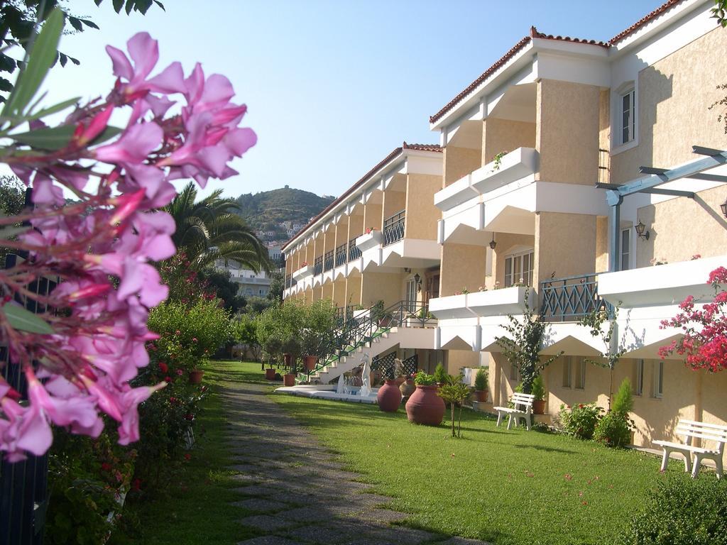 Paradise Hotel Самос Экстерьер фото