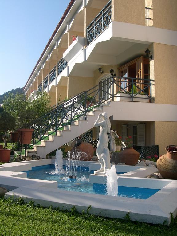 Paradise Hotel Самос Экстерьер фото
