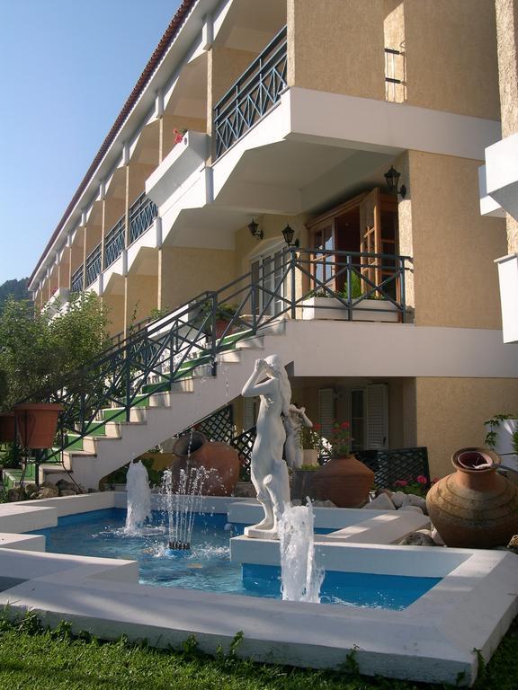 Paradise Hotel Самос Экстерьер фото