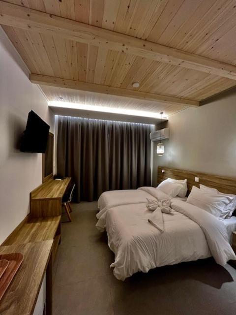 Paradise Hotel Самос Экстерьер фото