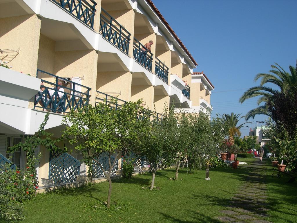 Paradise Hotel Самос Номер фото