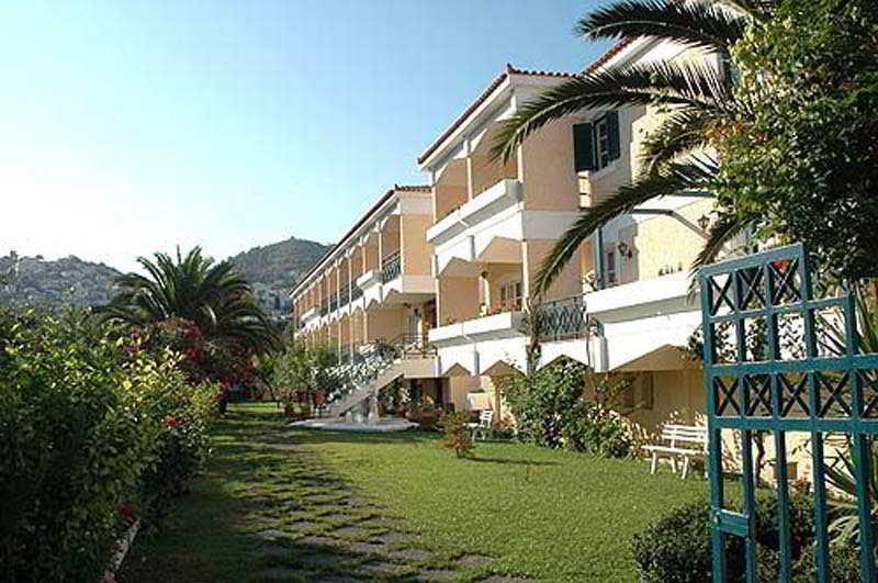 Paradise Hotel Самос Экстерьер фото